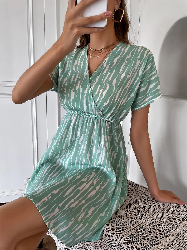 All Over Print Short Sleeve V Neck Straight High Waist Short Dress